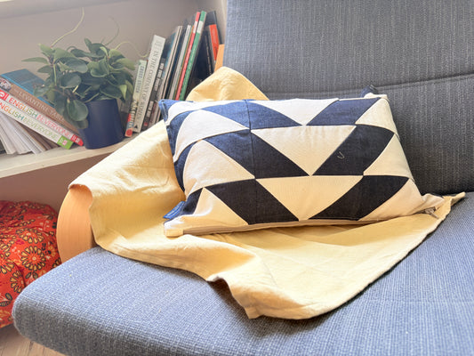 Quilted lumbar pillow w/insert